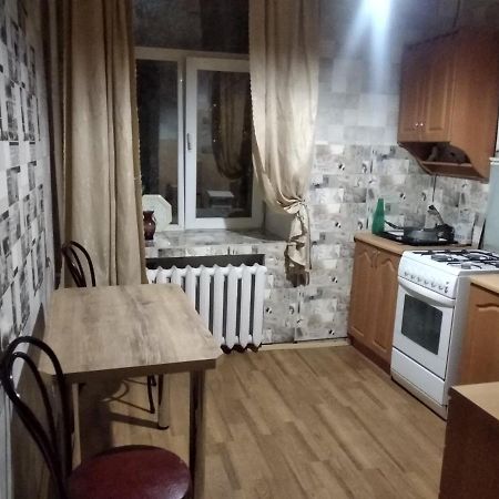 1654 Двухкомнатная Центр Харьков Экстерьер фото