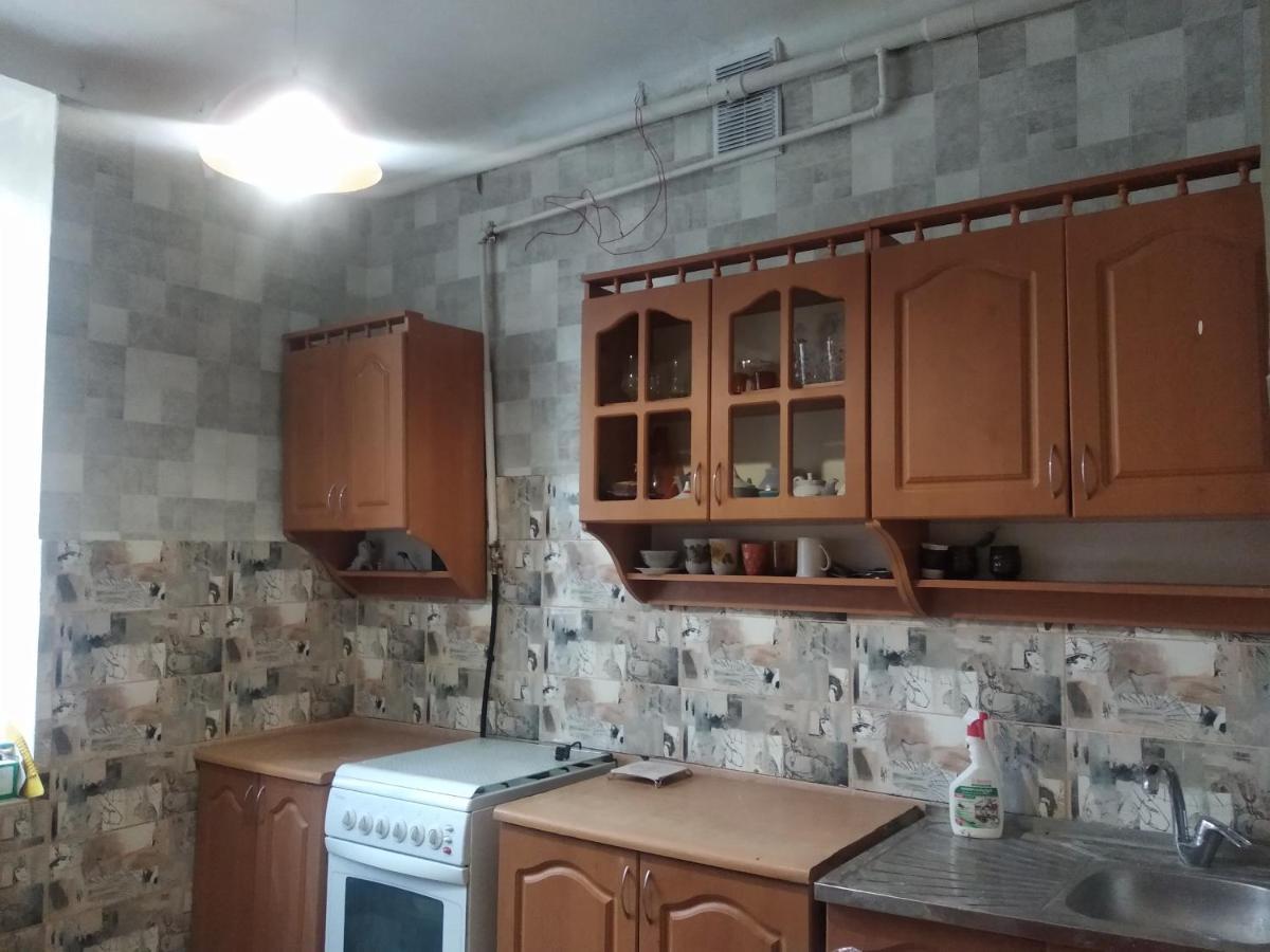 1654 Двухкомнатная Центр Харьков Экстерьер фото